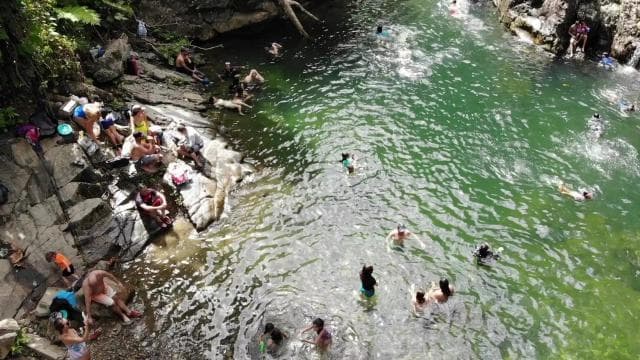 From San Juan: Rainforest Walk, Nature Swim & Luquillo Beach - Dominican Republic
