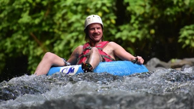La Fortuna: White Water Tubing Tour with Guide and Transfers - Photo 4 (Gallery view)