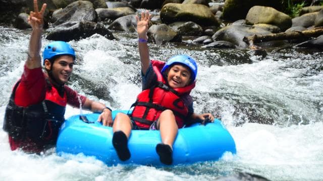 La Fortuna: Arenal River White Water Tubing Adventure - Photo 4 (Gallery view)