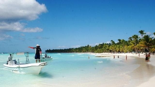 De la Bayahíbe: Croazieră cu catamaran pe insula Saona cu bufet - Photo 3 (Gallery view)