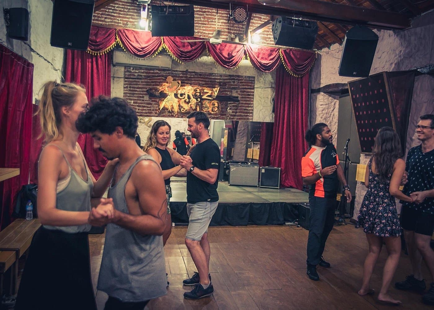 Salsa Tour in Cartagena with admission Ticket to Café Havana - Photo 3 (Gallery view)