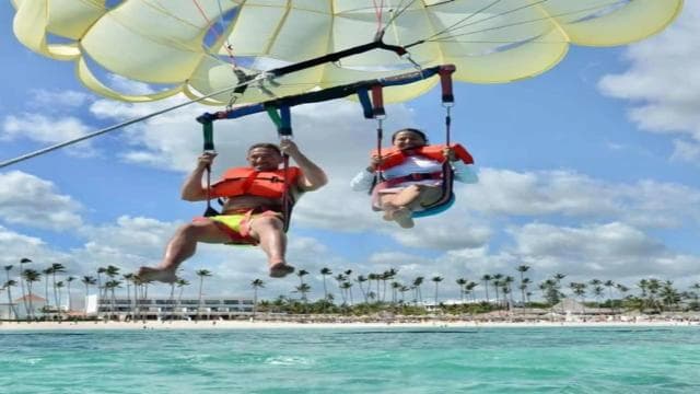 Punta Cana: Private Parasailing Adventure with Pickup - Photo 3 (Gallery view)