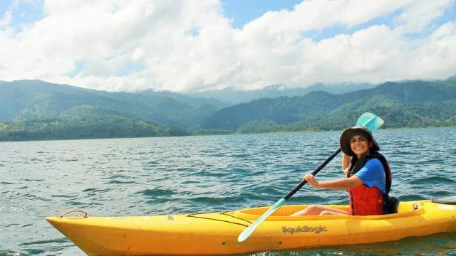 Lake Arenal: Kayaking and Biking Combo Tour - Photo 2 (Gallery view)