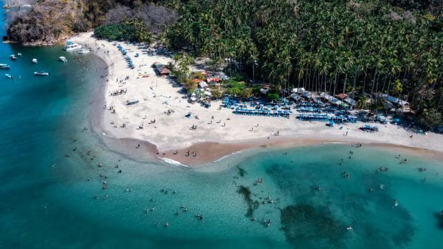 Puntarenas: Isla Tortuga Boat Tour with Lunch and Snorkeling - Dominican Republic
