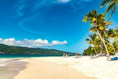 Ganztägiges Abenteuer zum Wasserfall El Limon und zur Insel Bacardi - Dominican Republic