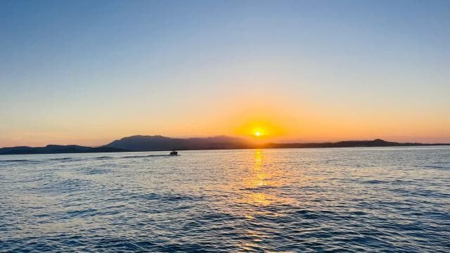 Sip & Sail: Sunset Cruise with Drinks and Appetizers - Photo 3 (Gallery view)