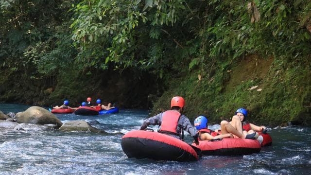 Tubing Rio Celeste: Adventure and Nature - Photo 5 (Gallery view)
