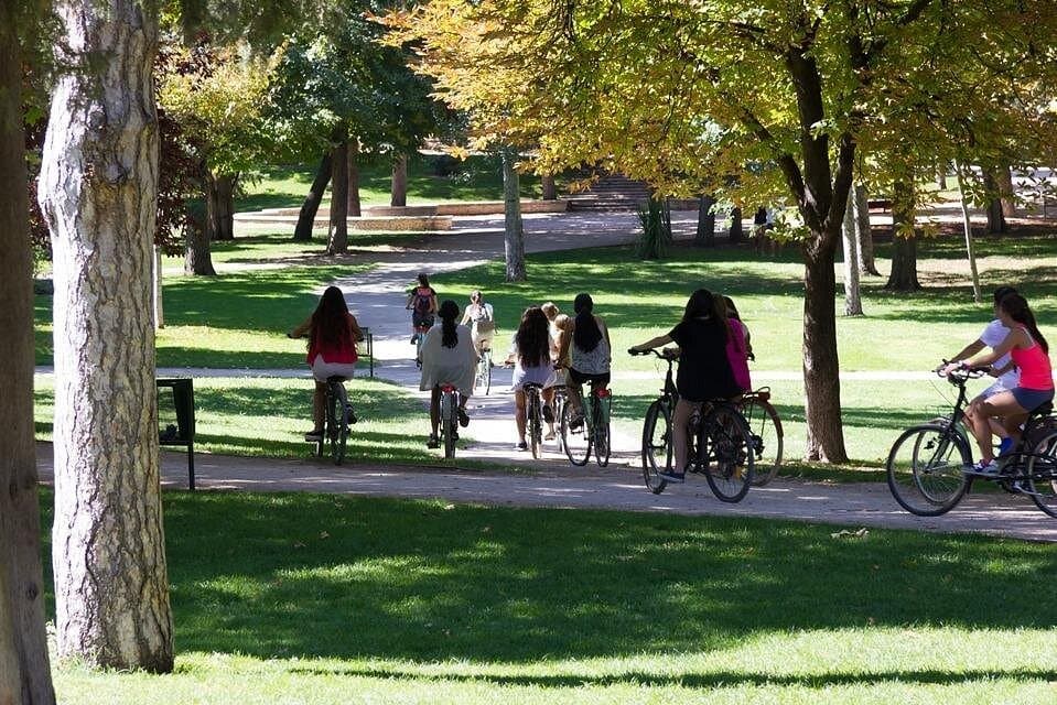 Self Guided Bike Tour at The Retiro Park at Your Own Pace - Photo 2 (Gallery view)