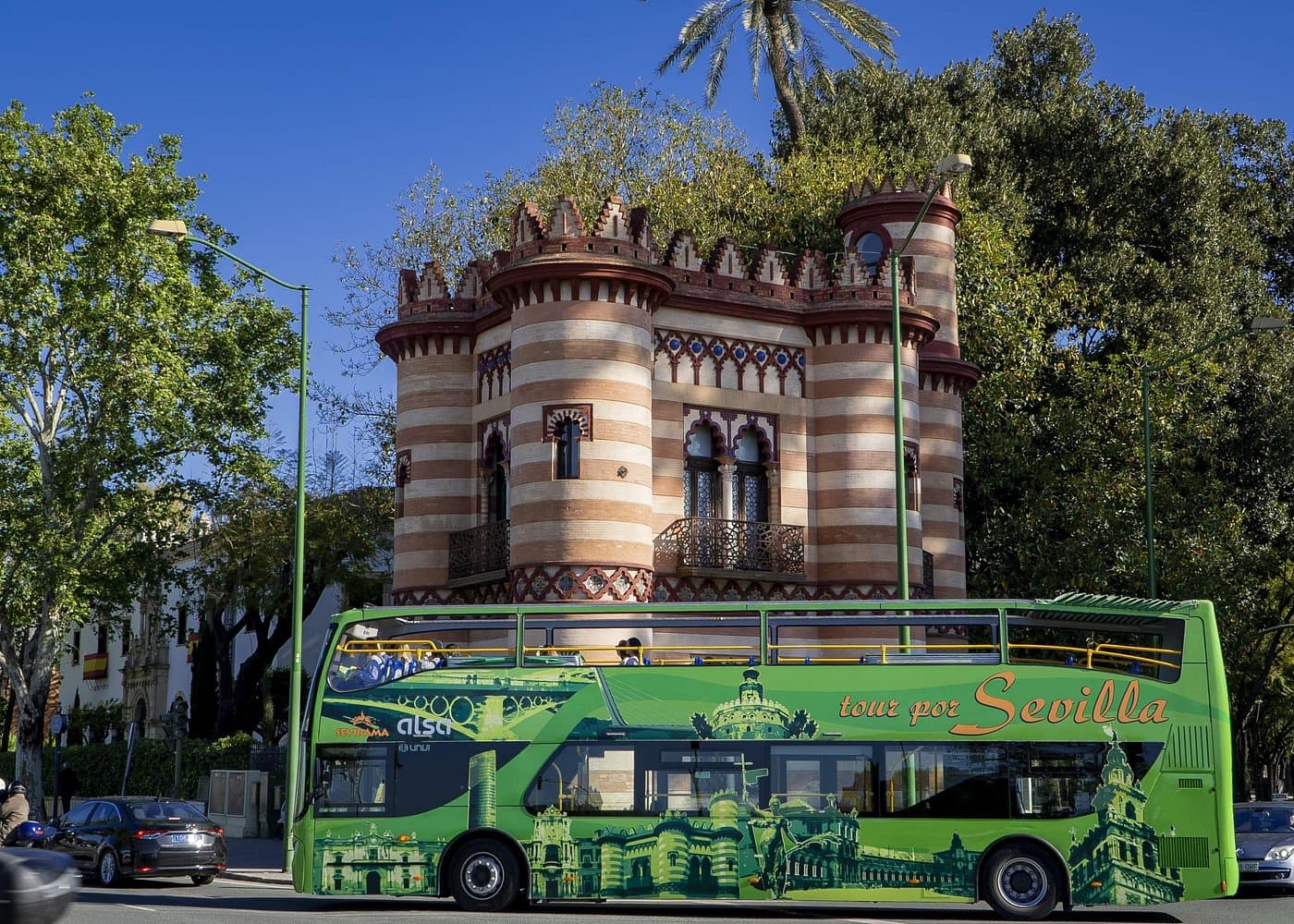 Seville Hop-On Hop-Off Bus Tour for 48 hours - Photo 4 (Gallery view)