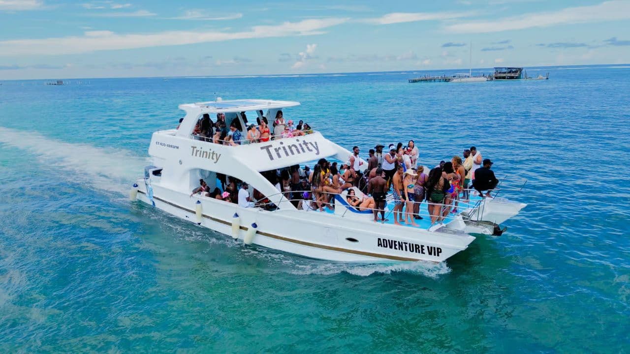 Punta Cana: Boat Party with Snorkel and Natural Pool Stop - Dominican Republic