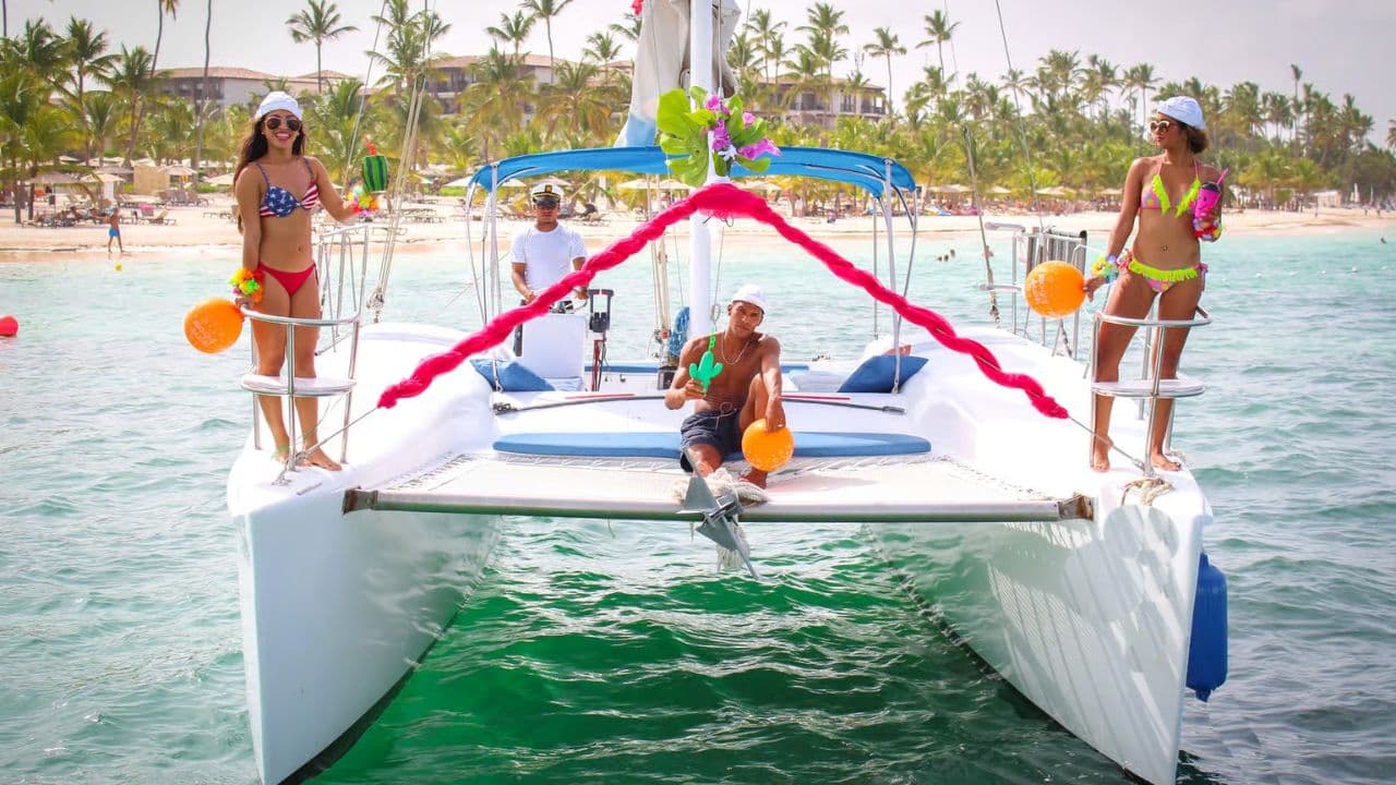Private Catamaran Boat Cruise - Photo 3 (Gallery view)