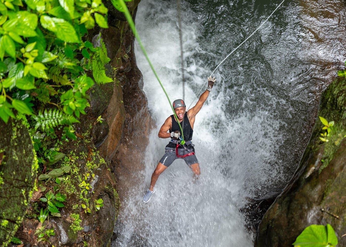 Arenal Volkanı: Şelaleden Atlama ve Aşırı Kanyon Geçişi - Photo 3 (Gallery view)