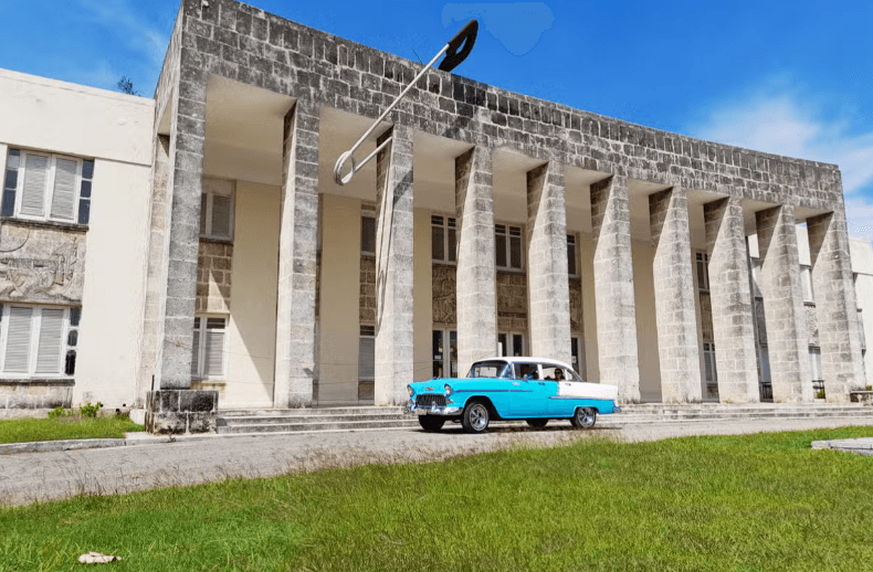Havana Art Tour by Classic Car - Photo 5 (Gallery view)