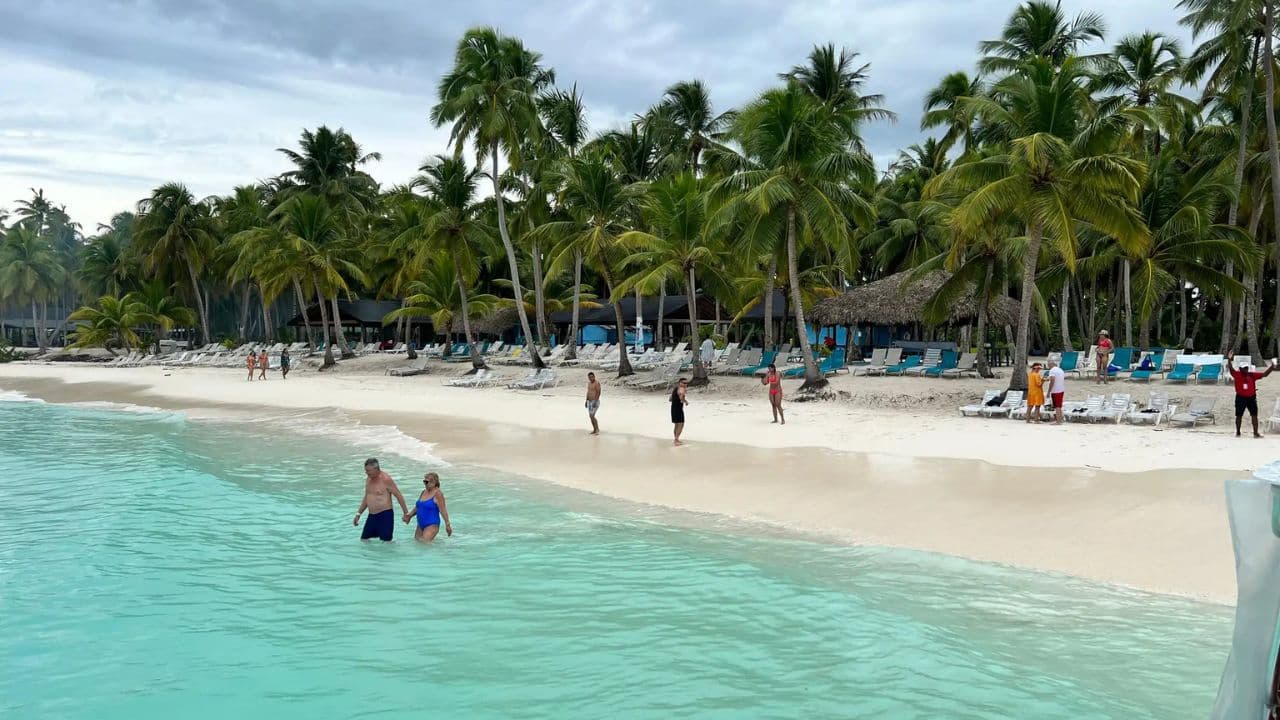 Saona Island From Punta Cana with transportation included - Photo 3 (Gallery view)