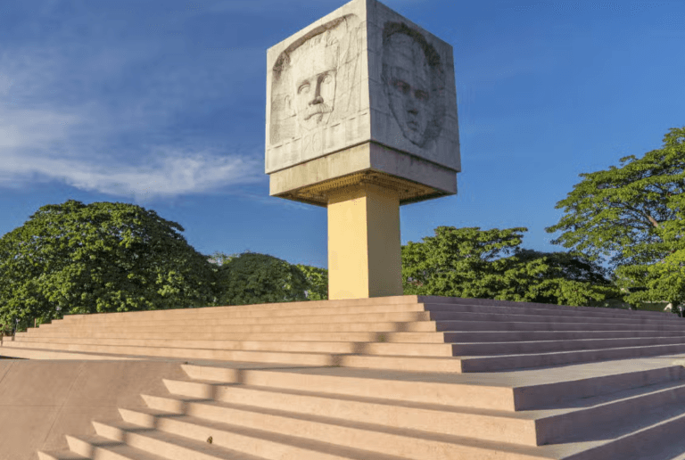 Guided Tour of Santiago de Cuba - Photo 4 (Gallery view)