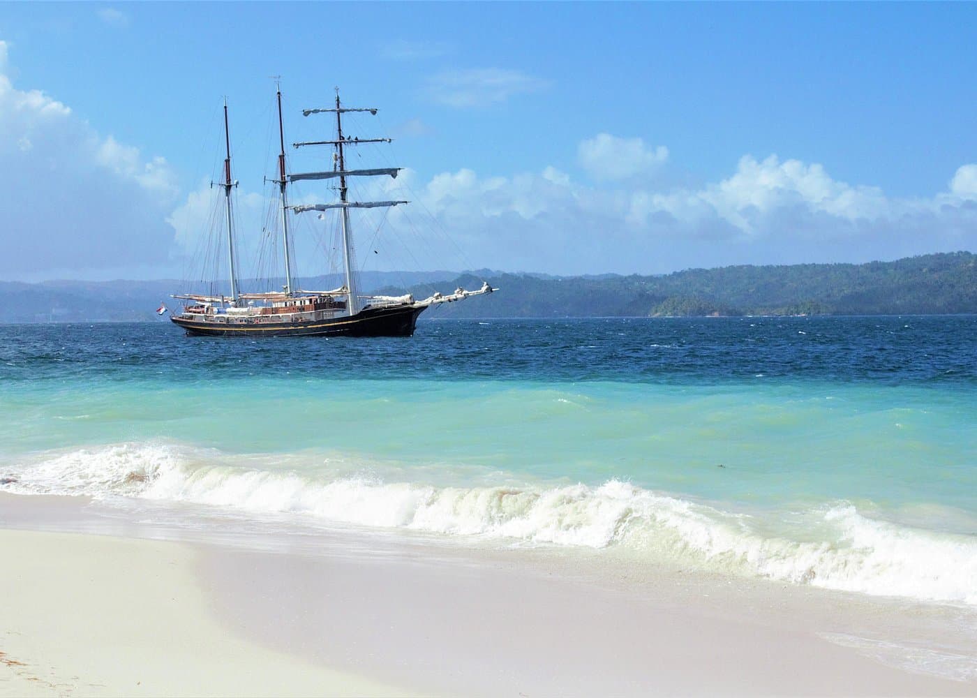 Parque Nacional Los Haitises e isla de Cayo Levantado con guías locales - Photo 3 (Gallery view)