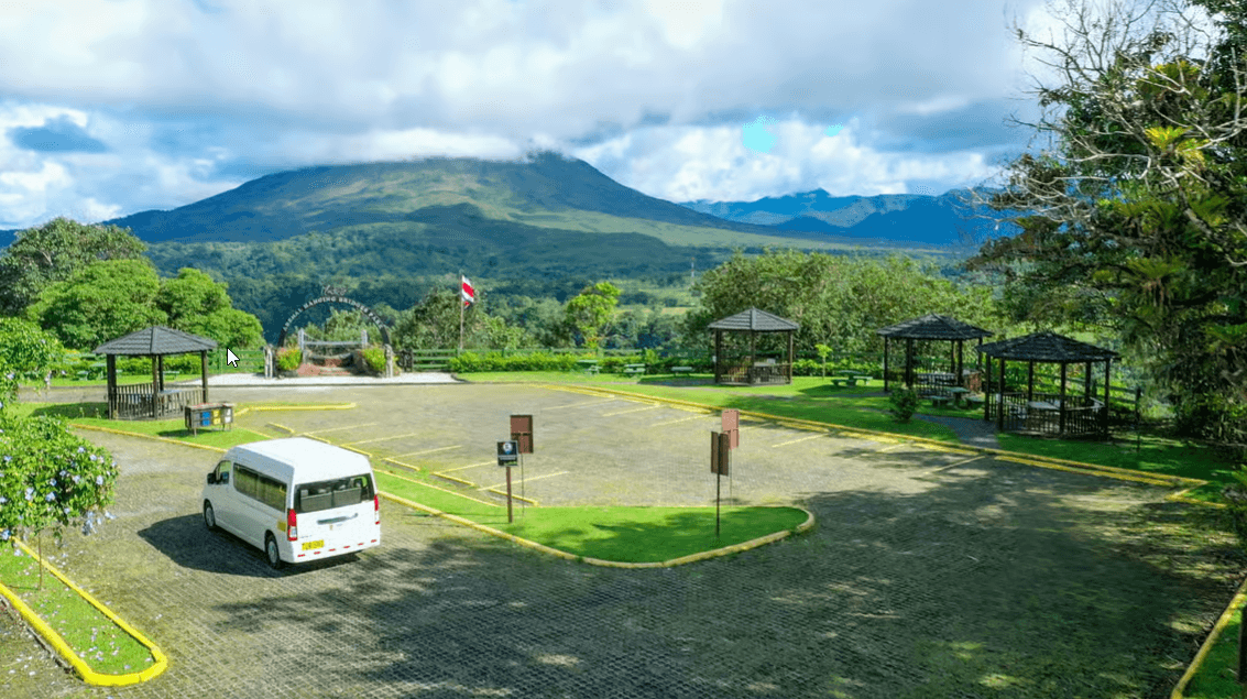 San Jose Airport: Shared Shuttle from/to La Fortuna - Photo 4 (Gallery view)