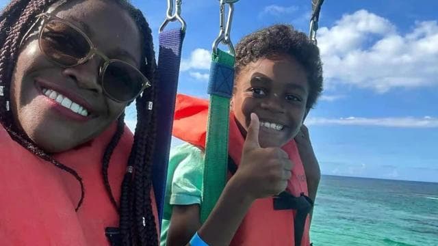 Punta Cana: Hotel Pickup and Parasailing Adventure - Dominican Republic
