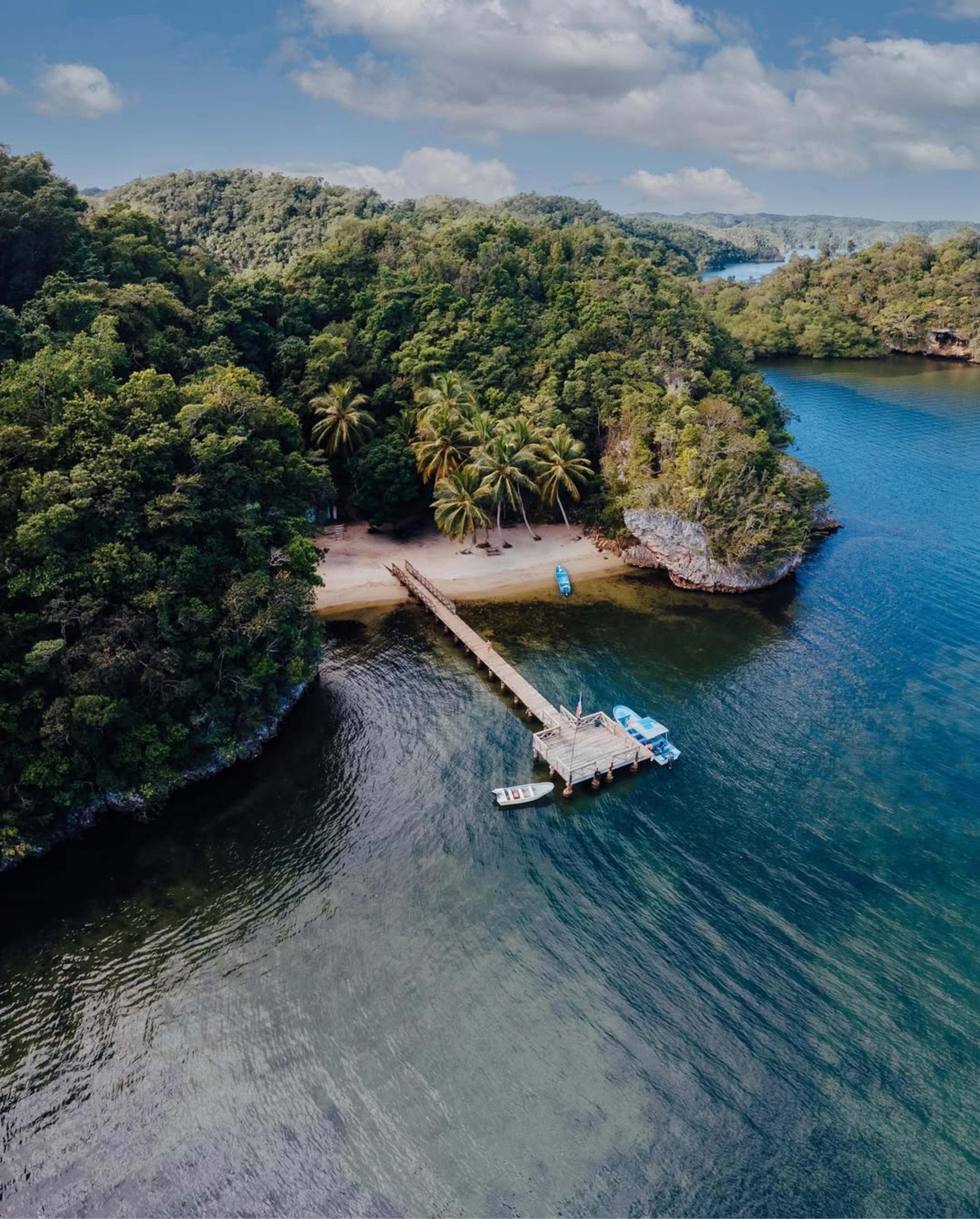 Santo Domingo: Hike and kayaks los Haitises plus Cano hondo pools - Dominican Republic