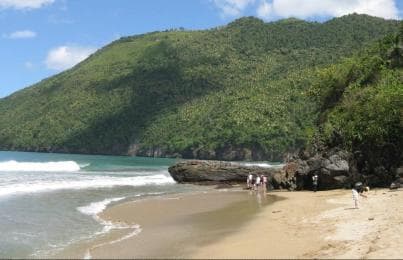 El Valle: Zipline Tour, Ermitaño Beach & Lunch at Beach - Dominican Republic