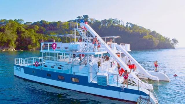 Manuel Antonio: Catamaran Cruise to Biesanz Bay with Lunch - Dominican Republic