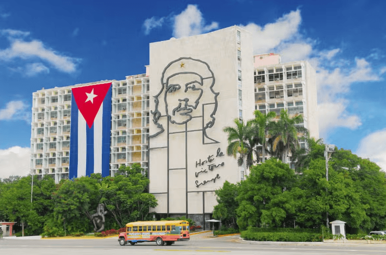 Private Havana Tour in a Classic Car for Cruise Passengers - Dominican Republic