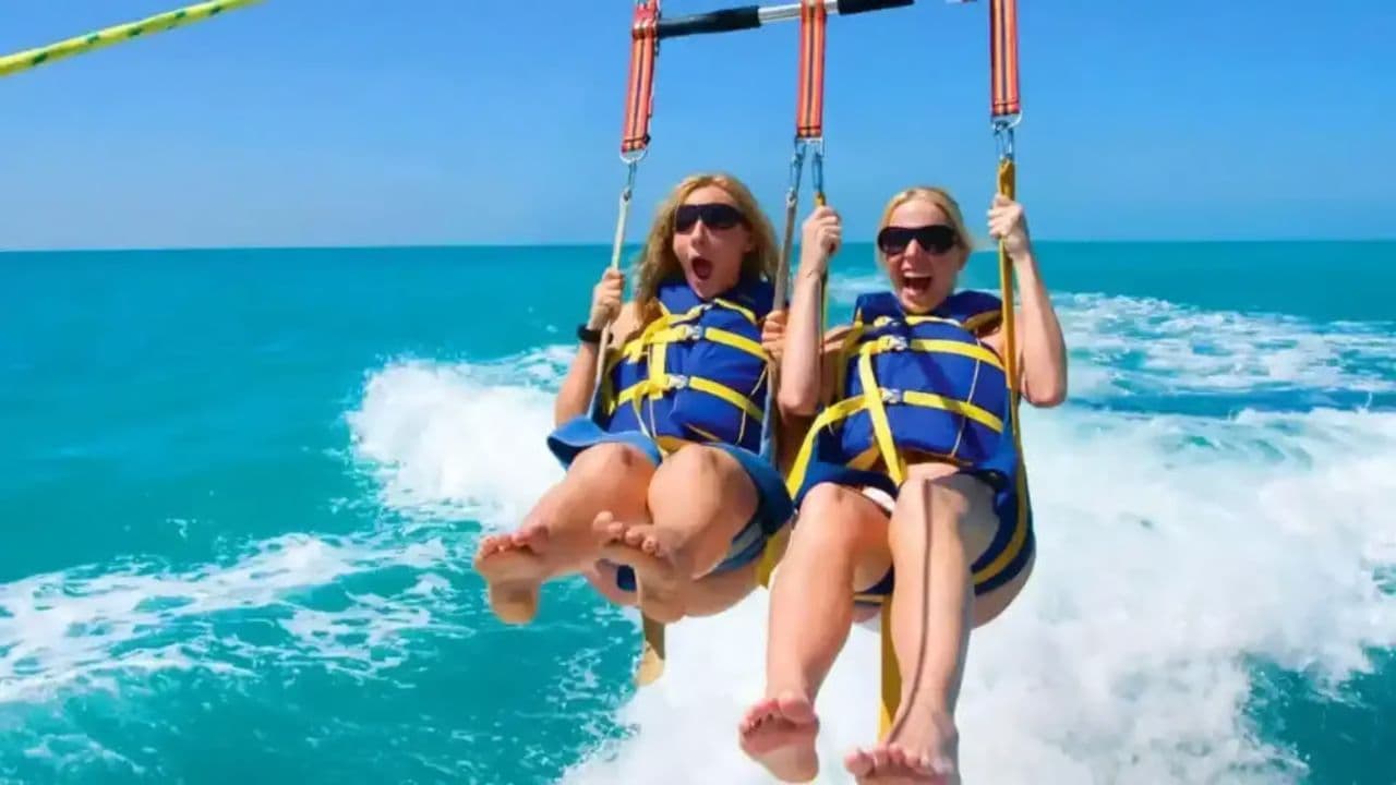 Parasailing Experience with Hotel o airbnb Pickup - Dominican Republic